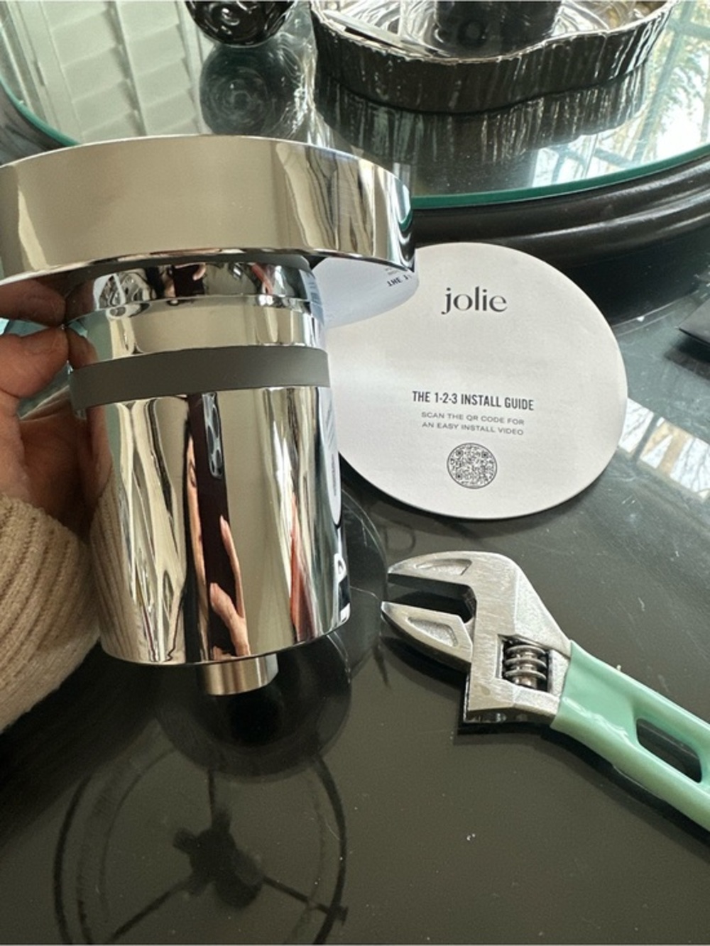 NIB Jolie Filtered Showerhead Modern Chrome Water Filter Hair Skin NIP NIB Open